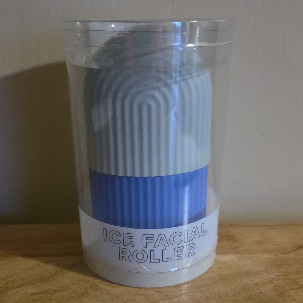 Vivitar Brand Gray and Blue Ice Facial Roller